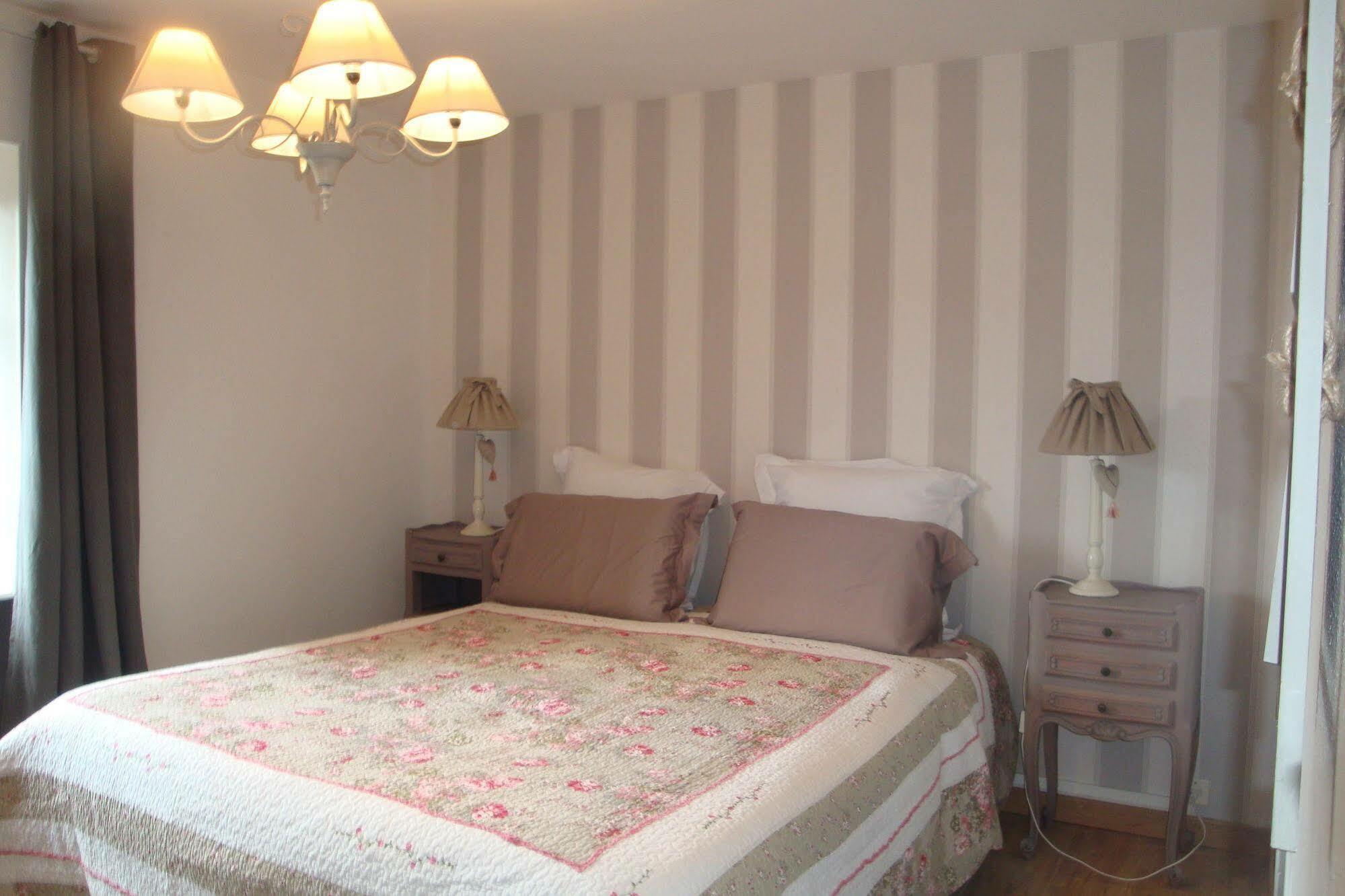 Au Jardin D'Eloise Bed and Breakfast Tremereuc Εξωτερικό φωτογραφία