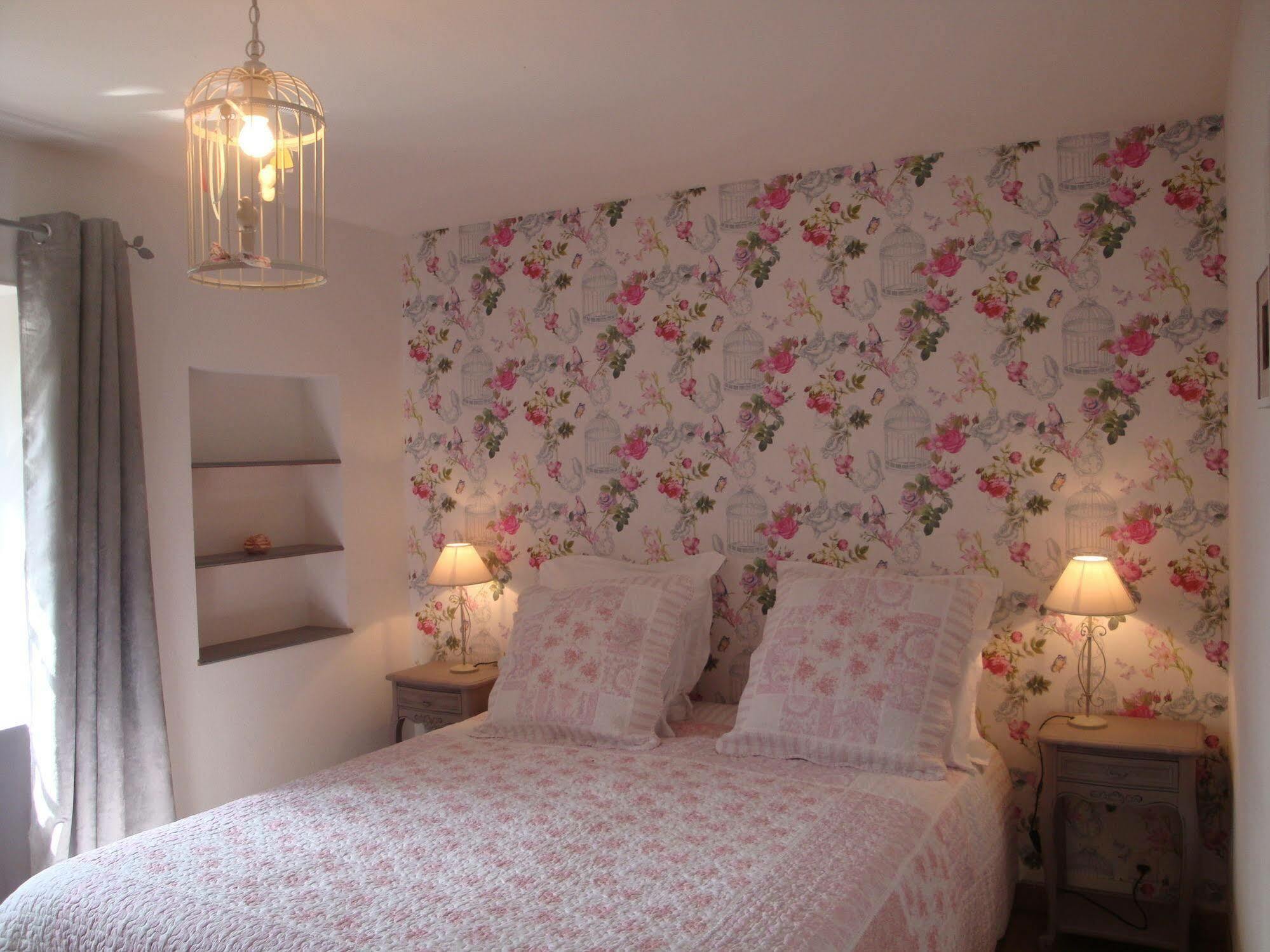 Au Jardin D'Eloise Bed and Breakfast Tremereuc Εξωτερικό φωτογραφία